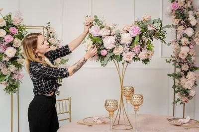 Kwiaciarnia Flora w mieście • Bukiety • Bydgoszcz • Dekoracje ślubne • Bukie